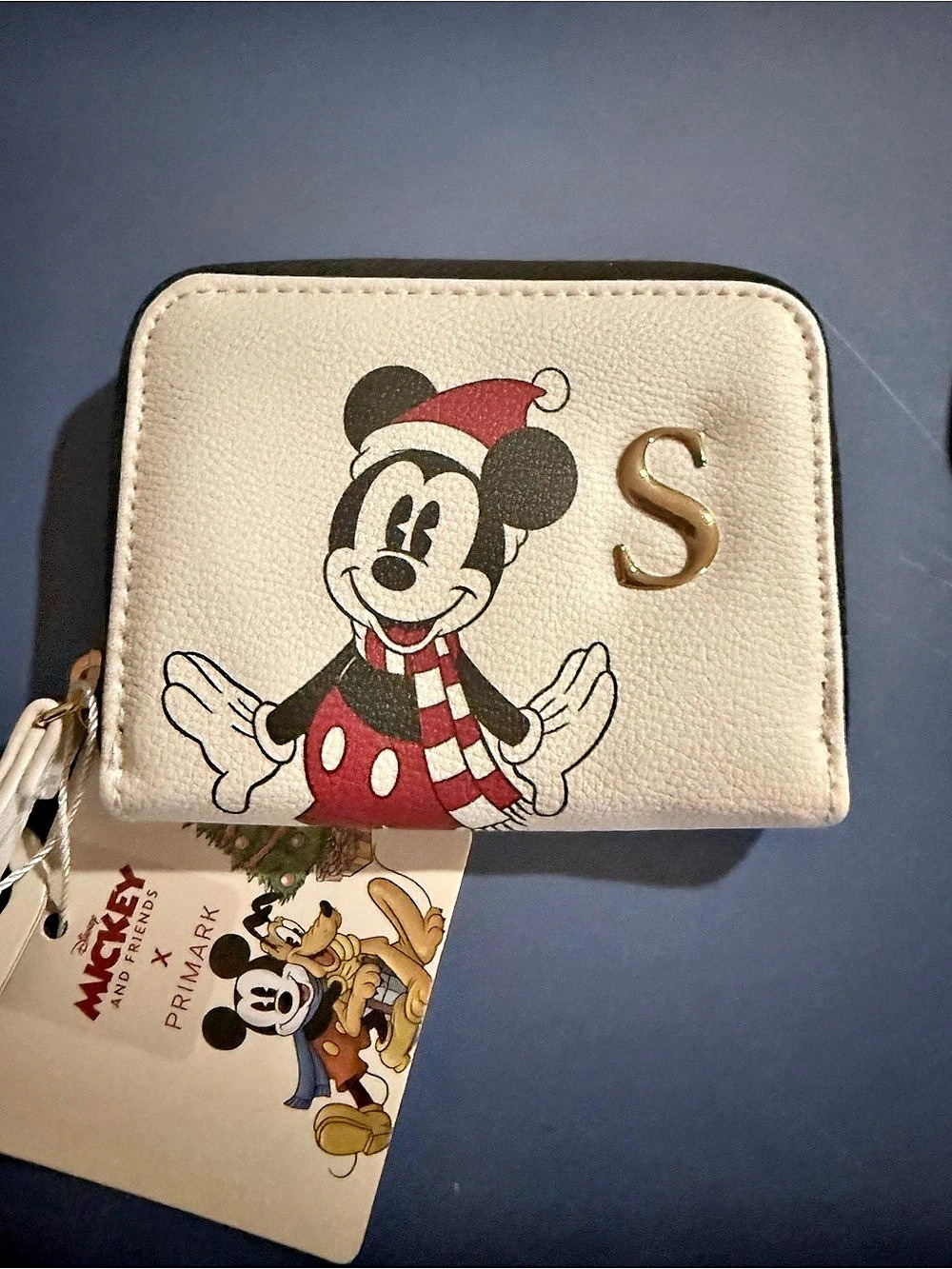 NWT Mickey Christmas Coin Wallet Letter S